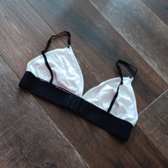 Bra - Picture 6 of 9